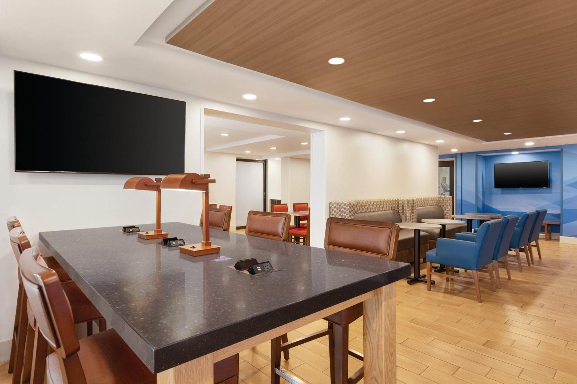 Holiday Inn Express Hartford South - Rocky Hill By Ihg Exterior foto