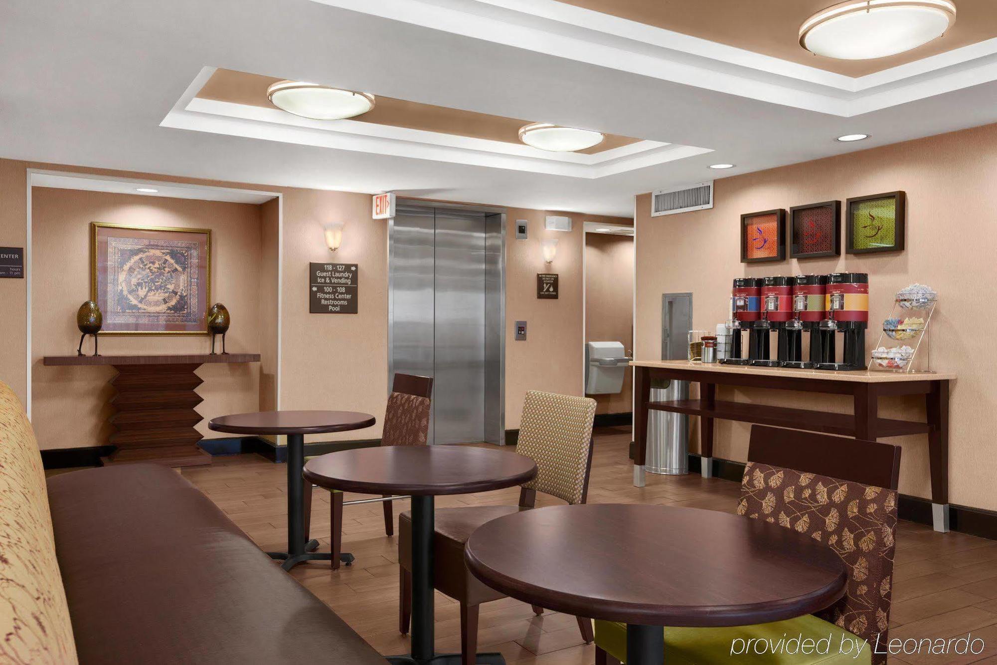 Holiday Inn Express Hartford South - Rocky Hill By Ihg Exterior foto
