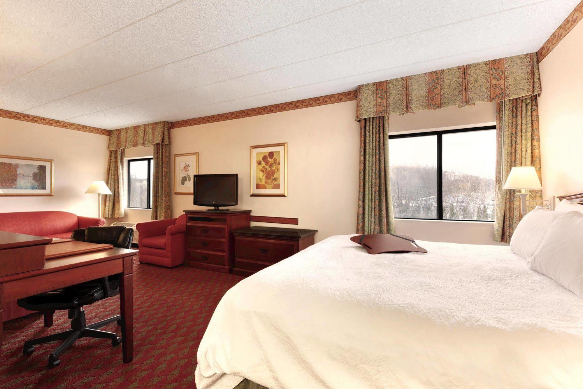 Holiday Inn Express Hartford South - Rocky Hill By Ihg Exterior foto