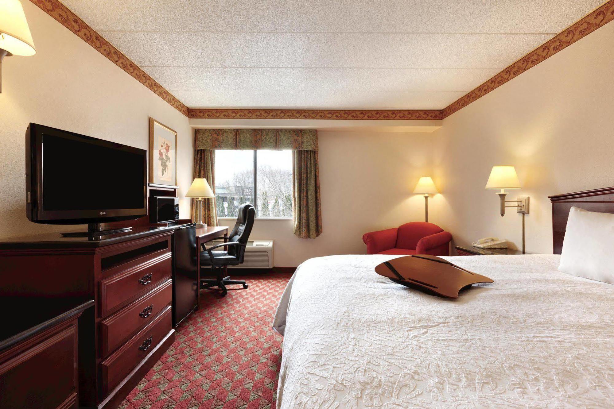 Holiday Inn Express Hartford South - Rocky Hill By Ihg Exterior foto